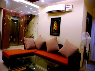 Hotel Sri Madhura Inn Haiderabad Buitenkant foto