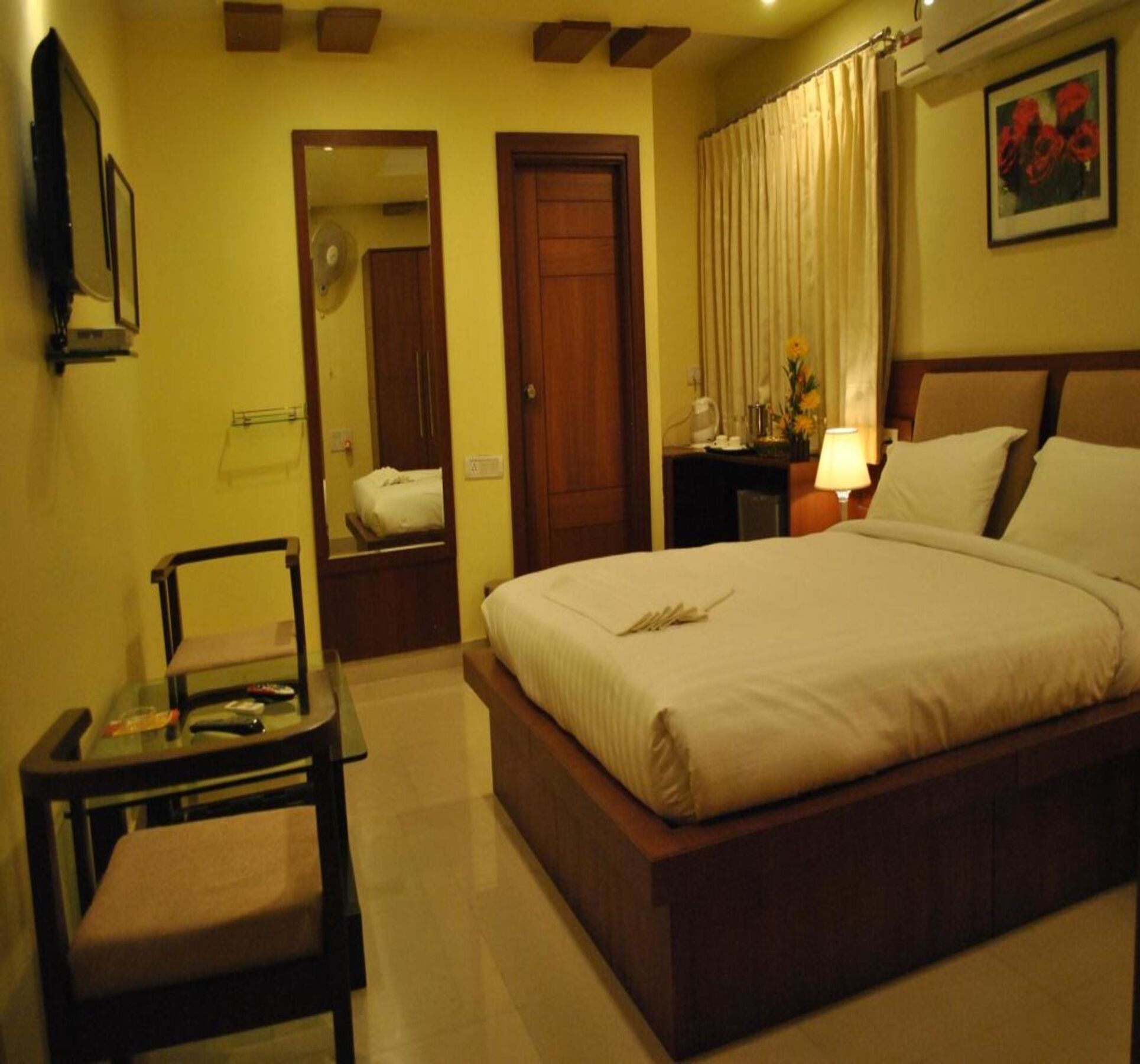 Hotel Sri Madhura Inn Haiderabad Buitenkant foto